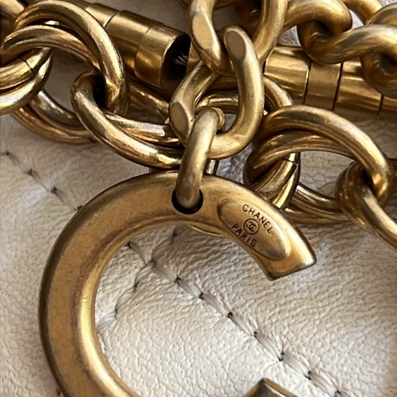 ⭐️RUNWAY⭐️CHANEL All About Chains Bum Bag Fanny Waist Belt Bag ✨Limited Edition✨ - Picture 4 of 17